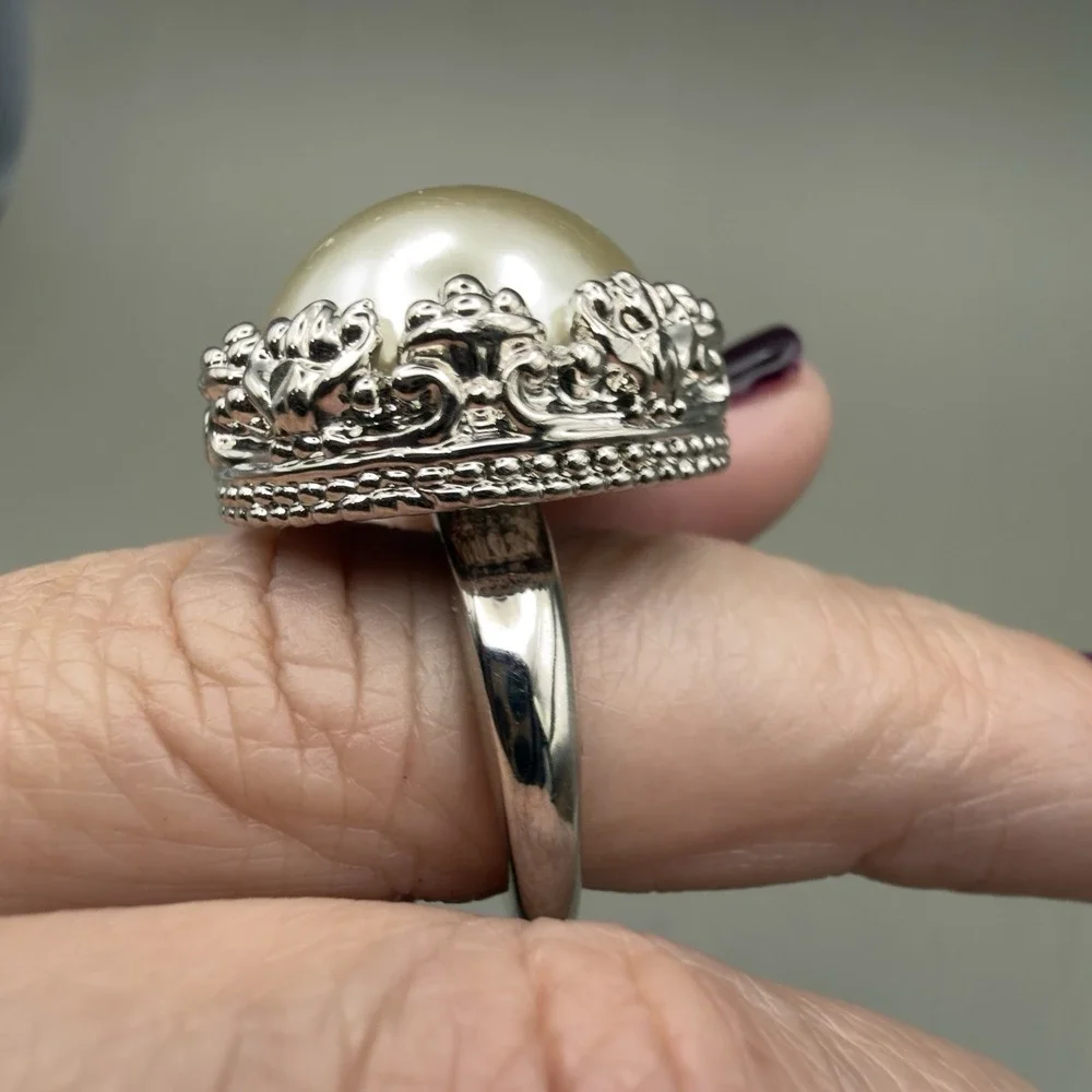Ann Taylor Faux Pearl Statement Ring Silver Tone Large Dome Cocktail Style 6 VTG